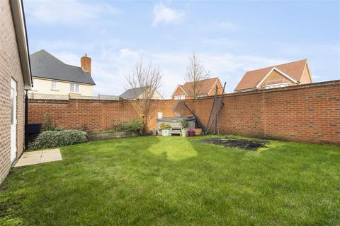 3 bedroom detached house for sale, Goldfinch Lane, Hellingly, Hailsham