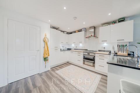 3 bedroom semi-detached house for sale, George Elliston Road, Ipswich, IP3
