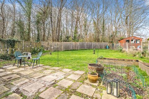 2 bedroom flat for sale, Eynsford Close, Petts Wood, Orpington
