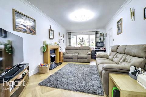 3 bedroom semi-detached house for sale, Point Clear Road, Clacton-On-Sea