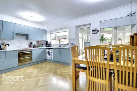 3 bedroom semi-detached house for sale, Point Clear Road, Clacton-On-Sea