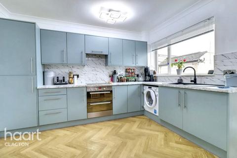 3 bedroom semi-detached house for sale, Point Clear Road, Clacton-On-Sea