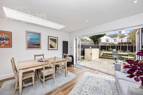 4 bedroom terraced house for sale, Queens Park Road, Brighton, East Sussex, BN2