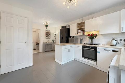 4 bedroom detached house for sale, Hidcote Way, Great Notley, Braintree, CM77