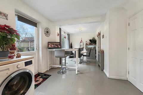 4 bedroom detached house for sale, Hidcote Way, Great Notley, Braintree, CM77