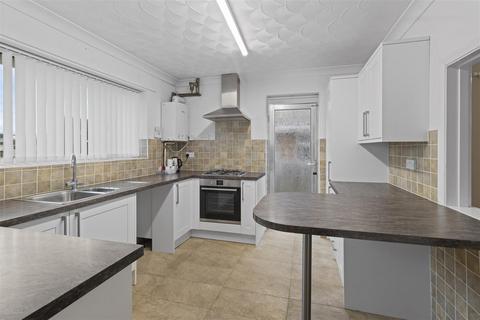 3 bedroom detached house for sale, Tudor Close, Seaford