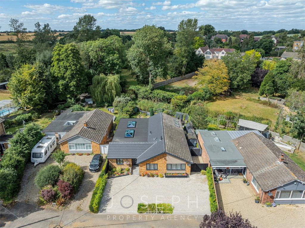 5 bedroom detached bungalow for sale