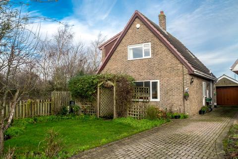 undefined, Saxon Close, Emley, HD8