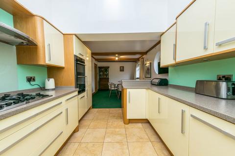 undefined, Saxon Close, Emley, HD8