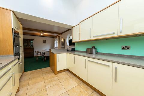 undefined, Saxon Close, Emley, HD8