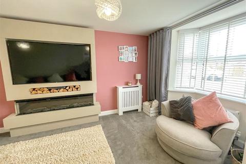 4 bedroom detached house for sale, 5 Balaguer Grove, Darlington
