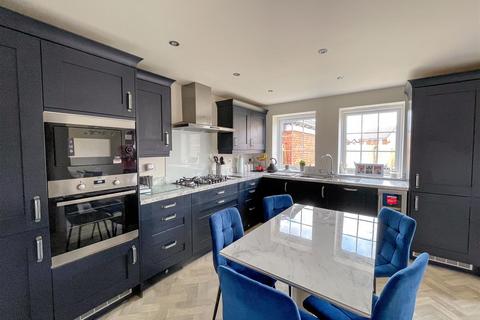4 bedroom detached house for sale, 5 Balaguer Grove, Darlington