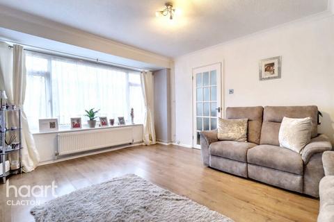 3 bedroom semi-detached house for sale, Kingsman Drive, Clacton-On-Sea