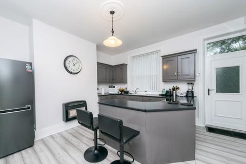 3 bedroom terraced house for sale, Linden Road, Birkby, Huddersfield, HD2
