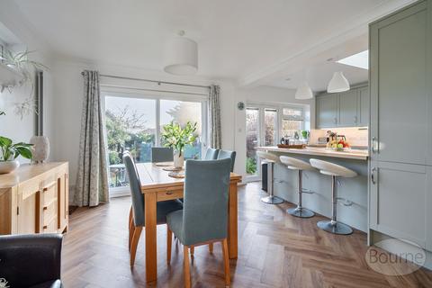 4 bedroom detached house for sale, West Close, Farnham, Surrey, GU9