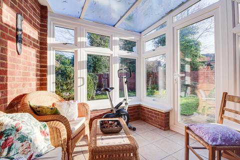 3 bedroom semi-detached house for sale, Cranbourne Drive, Harpenden, AL5