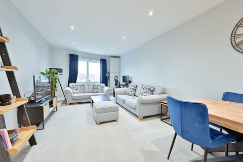 2 bedroom flat for sale, St Albans Road, Watford, WD24