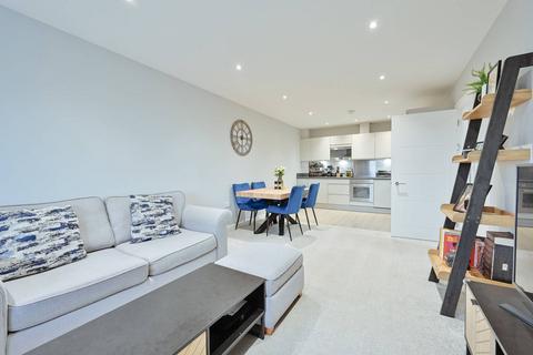 2 bedroom flat for sale, St Albans Road, Watford, WD24