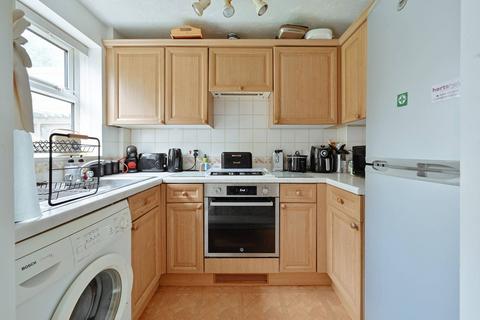 2 bedroom terraced house for sale, St Michaels Drive, Watford, WD25