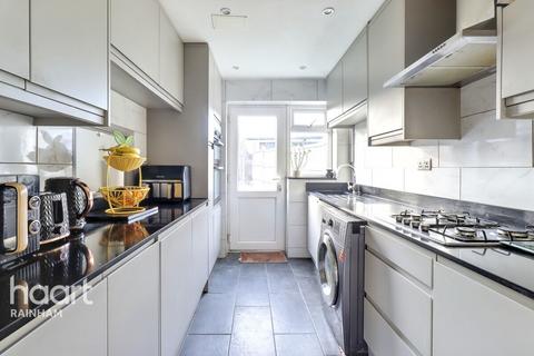 3 bedroom semi-detached house for sale, Stoke Road, Rainham