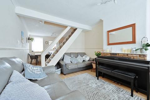 2 bedroom terraced house for sale, Chester Road, Watford, WD18