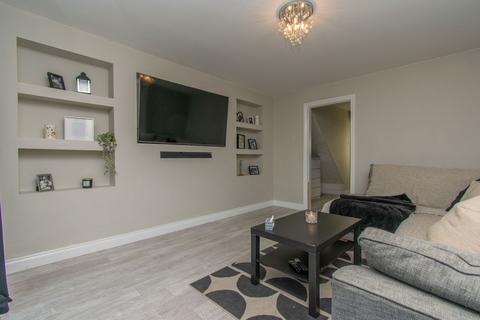 2 bedroom end of terrace house for sale, Heighton Crescent, Leicester LE19