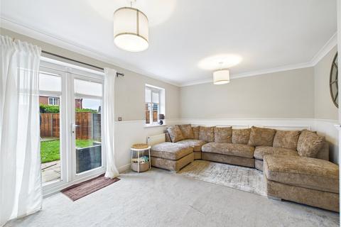 4 bedroom semi-detached house for sale, Grantham Avenue, Great Cornard, Sudbury, Suffolk, CO10