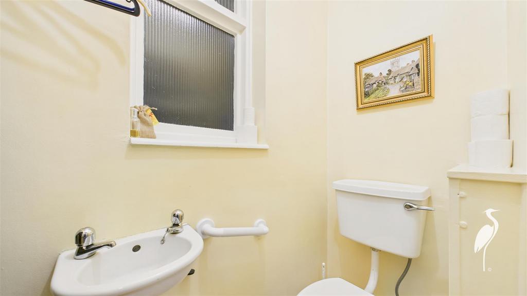 Cloakroom/WC