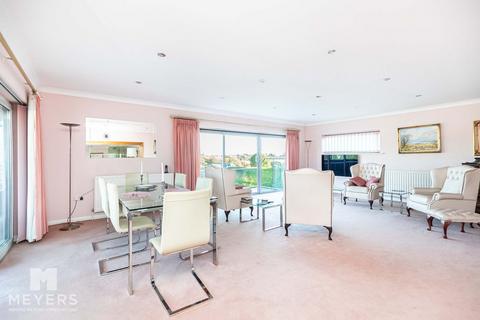 2 bedroom bungalow for sale, Rolls Drive, Bournemouth, BH6 4