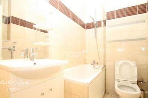 1 bedroom apartment for sale, Queensway, LONDON W2