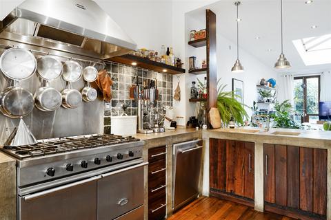 undefined, Warwick Road, Ealing W5