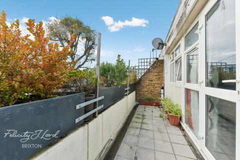 1 bedroom flat for sale, Chute House, London SW9