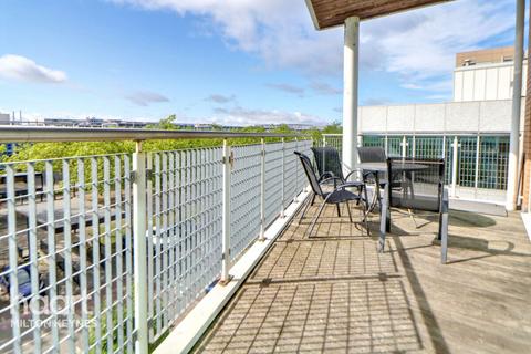 2 bedroom apartment for sale, Silbury Boulevard, MILTON KEYNES