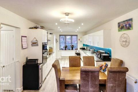 5 bedroom detached house for sale, Harris Way, Kenilworth