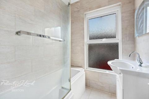 4 bedroom end of terrace house for sale, Appach Road, London SW2