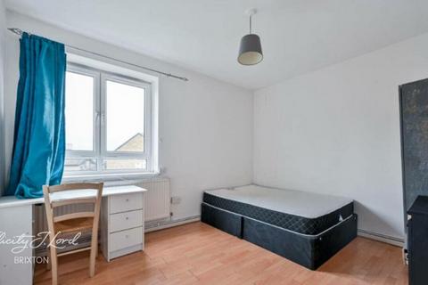4 bedroom flat for sale, Stockwell Road, London SW9