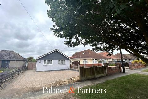 3 bedroom bungalow for sale, Harwich Road, Little Clacton, Clacton-on-Sea, Essex, CO16