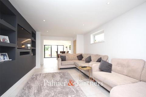 3 bedroom bungalow for sale, Harwich Road, Little Clacton, Clacton-on-Sea, Essex, CO16