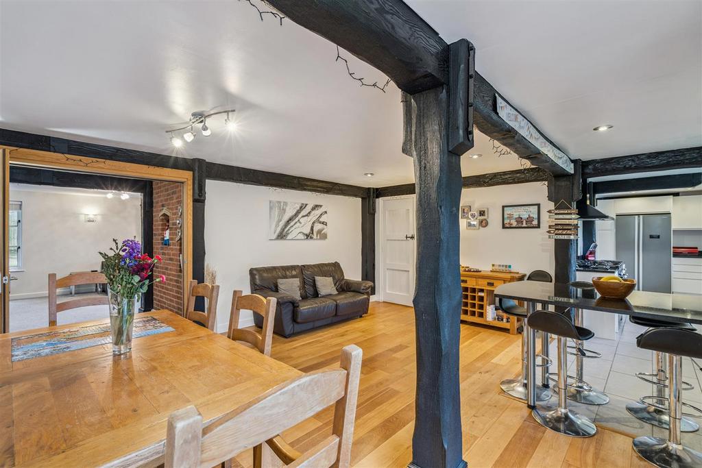 Family Room/Dining Room