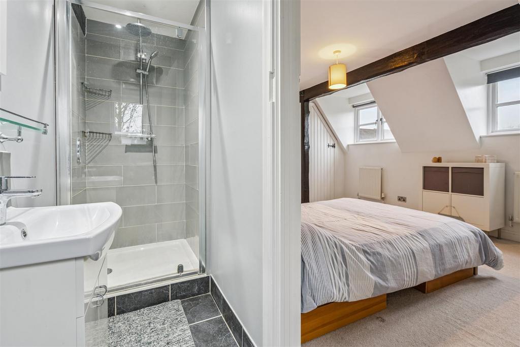 Bedroom Two Ensuite