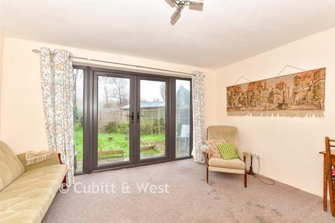 undefined, Queens Grove, Waterlooville PO7