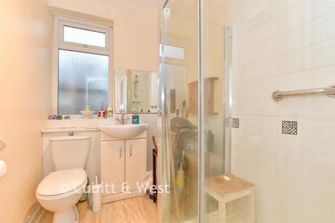 undefined, Queens Grove, Waterlooville PO7