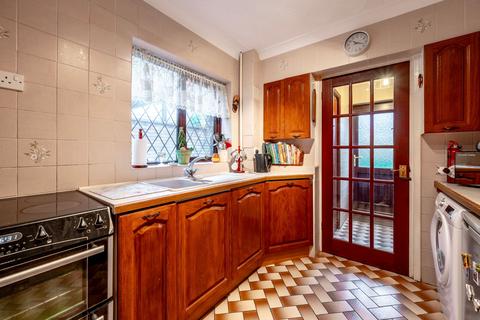 4 bedroom link detached house for sale, Sunningdale Avenue, Pakefield