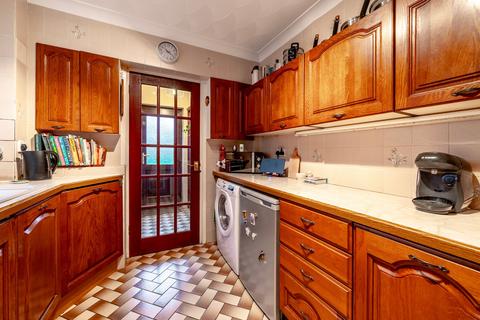 4 bedroom link detached house for sale, Sunningdale Avenue, Pakefield
