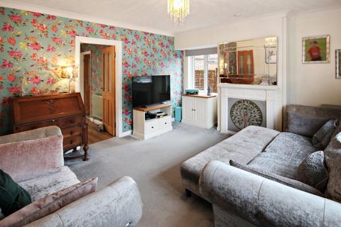 3 bedroom semi-detached house for sale, Sackville Gardens, East Grinstead, RH19