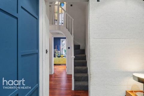 undefined, Upper Grove, LONDON