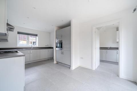 3 bedroom detached house for sale, Calcot - M4 J12 access,  Berkshire,  RG31