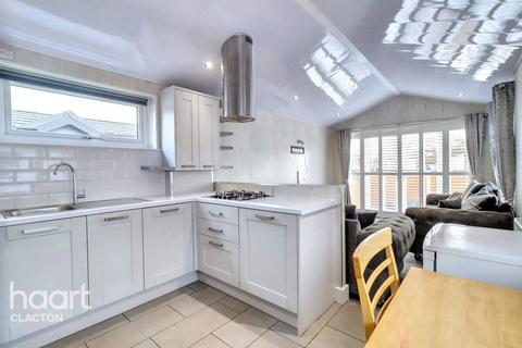 2 bedroom bungalow for sale, Oakleigh Residential Park, Clacton-on-Sea