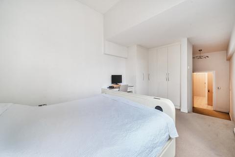 1 bedroom apartment for sale, Great West Road, Brentford