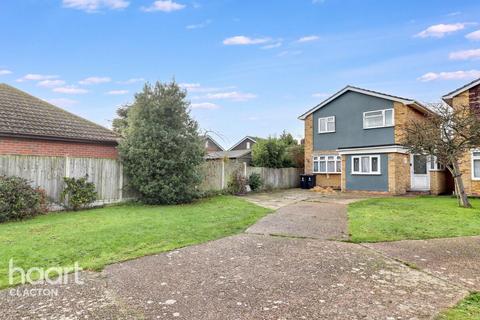 5 bedroom detached house for sale, Pembroke Gardens, Clacton-On-Sea